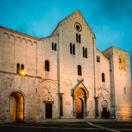 Laus Teatro Petruzzelli Suite Bari Exteriör bild